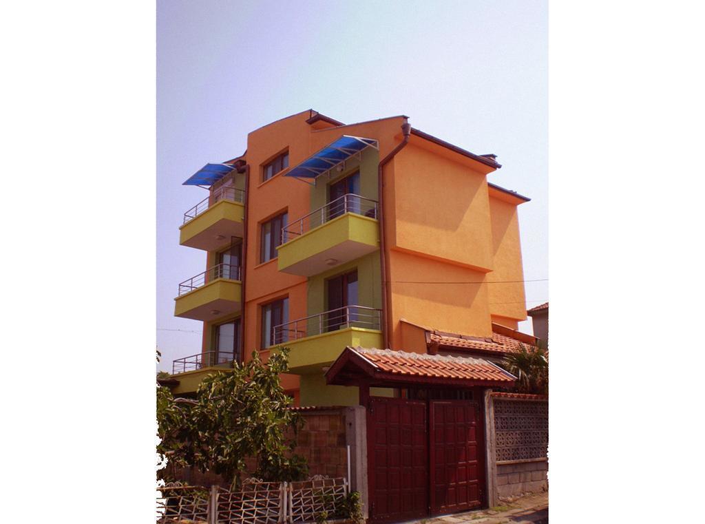 Guest House Yavorov チェルノモレツ エクステリア 写真