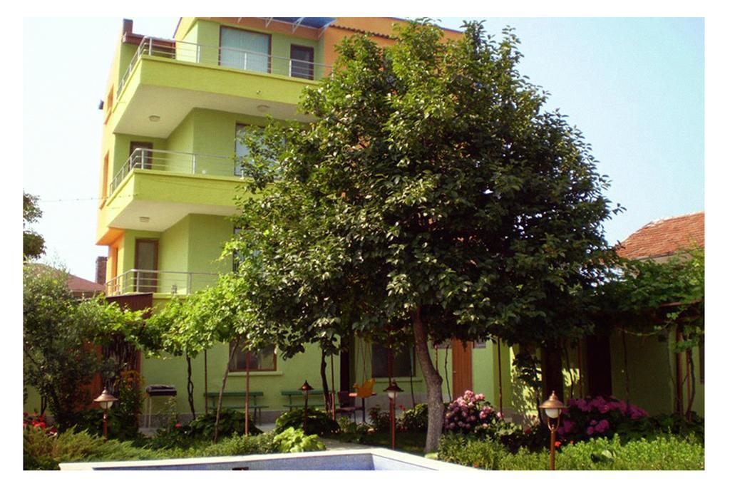 Guest House Yavorov チェルノモレツ エクステリア 写真