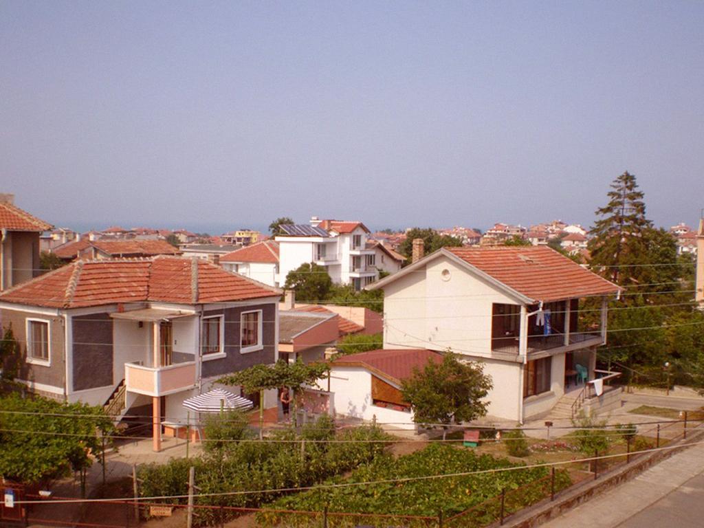 Guest House Yavorov チェルノモレツ エクステリア 写真